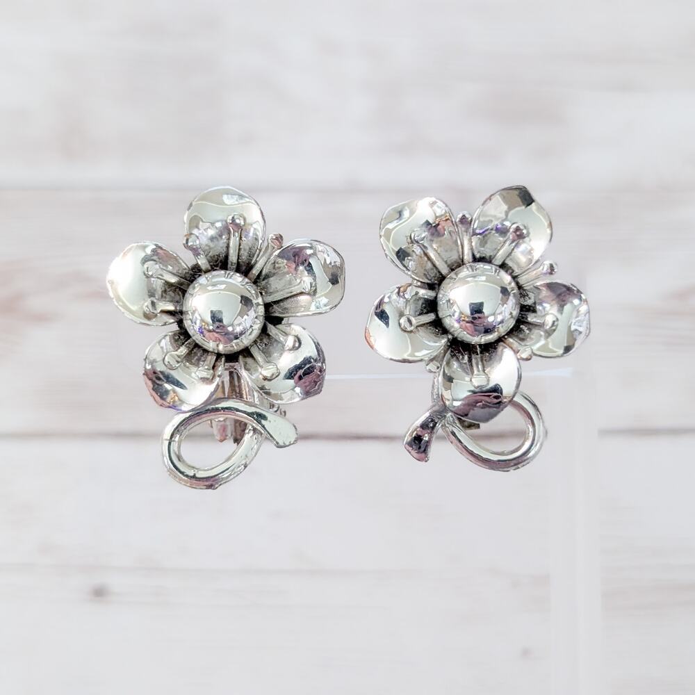 Vintage Clip On Earrings Very Large Silver Tone Flower 1 & 3/8" Statement